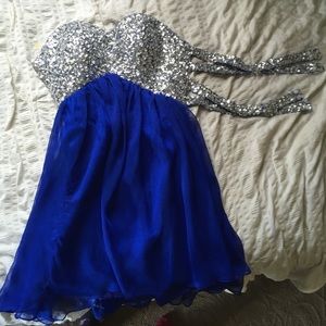 Dark navy blue homecoming dress. Worn once.